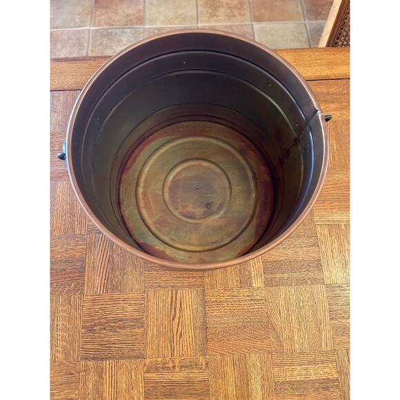 Metal Bucket with a copper finish - Picture 2 of 4
